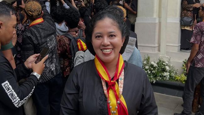 Kehadiran Mbak Rara untuk Kendalikan Cuaca di Pemakaman Raja Pakubuwono XIII Disorot