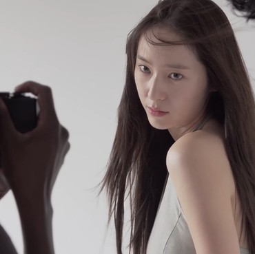 Comeback Bermusik, Krystal Jung Rilis Single 'PWLT'