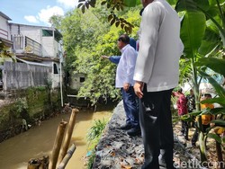 Pramono Cek Kali Krukut Jaksel: Alirannya Sudah Tidak Normal