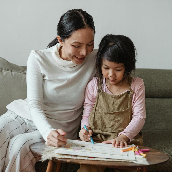 Anak-anak yang lahir pada bulan November memiliki kesetiaan yang tinggi. Hal tersebut membuat mereka jadi sosok yang dapat dipercaya.