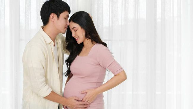 Berhubungan Intim saat Janin Sudah Masuk Panggul, Bolehkah?