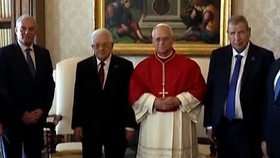 Momen Pertemuan Presiden Palestina dan Paus Leo di Vatikan