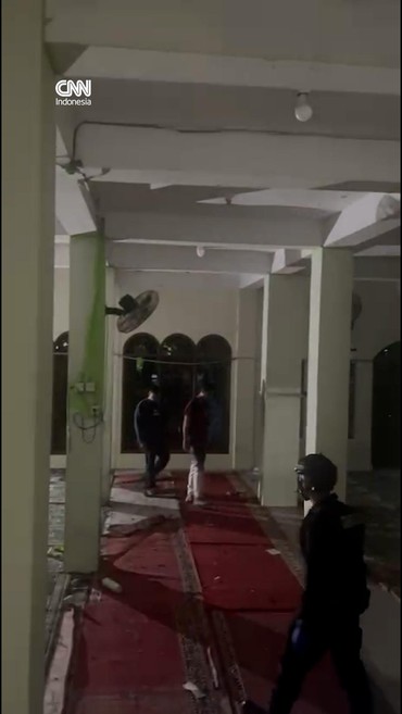 Situasi Masjid Lokasi Ledakan SMA 72 Kelapa Gading