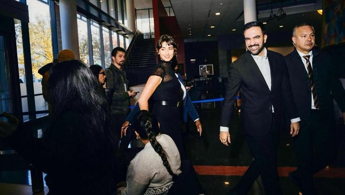 Zohran Mamdani dan Rama Duwaji ketika pemilihan umum wali kota New York.