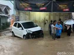 Banjir Bandang Terjang 2 Kecamatan di Brebes, 2 Warga Dilaporkan Hilang