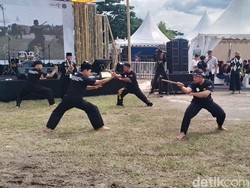 Cara Paguron Silat Cimande Lindungi Anak dari Dampak Negatif Gadget