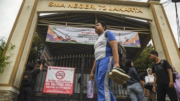 FOTO: Penampakan SMAN 72 usai Digegerkan Ledakan Diduga Bom