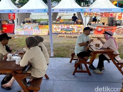 Menikmati Hindangan Sarapan Sambil Berjemur di WJF 2025