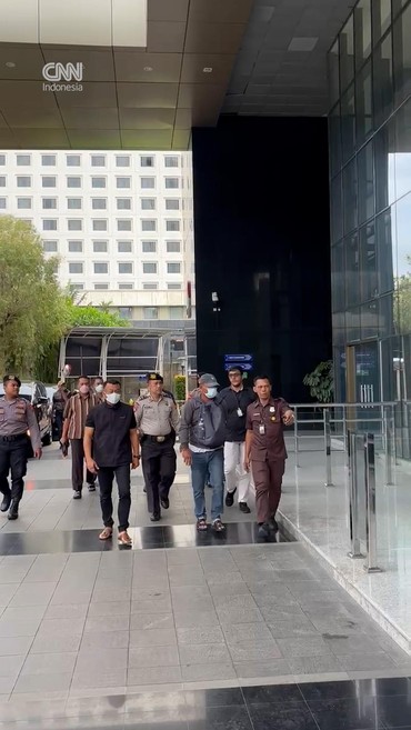 Momen Bupati Ponorogo Tiba di KPK setelah Terjaring OTT