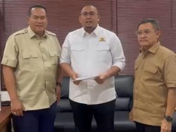 Andre Rosiade Bertemu Dirut Hutama Karya Percepat Pembangunan 2 GOR