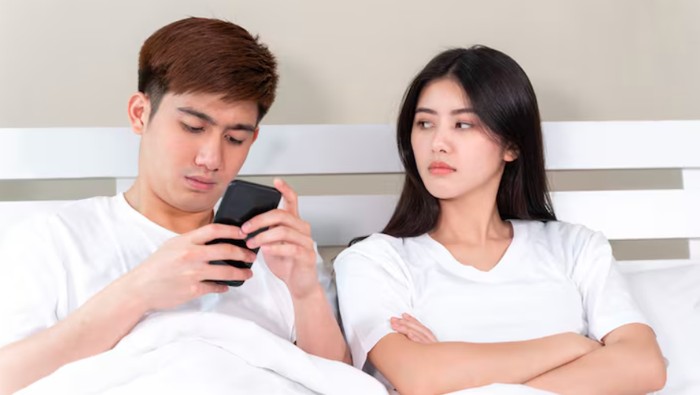 7 Tanda Kamu Sedang Disakiti Tanpa Sadar Lewat 'Monkey Branching' dan 'Rebound Relationship'