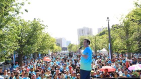 Funwalk DPD RI Raih 2 Rekor MURI dan Sepakati Green Democracy Day