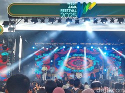 Aksi Doel Sumbang Pukau Penonton West Java Festival 2025