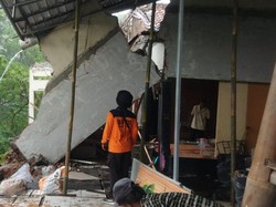 Diguyur Hujan Deras, Tebing di Kembaran Banyumas Longsor