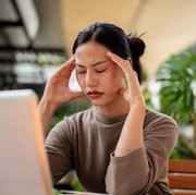 Selalu Membayangkan Skenario Terburuk? Tandanya Kamu Punya 5 Ciri Kepribadian Ini