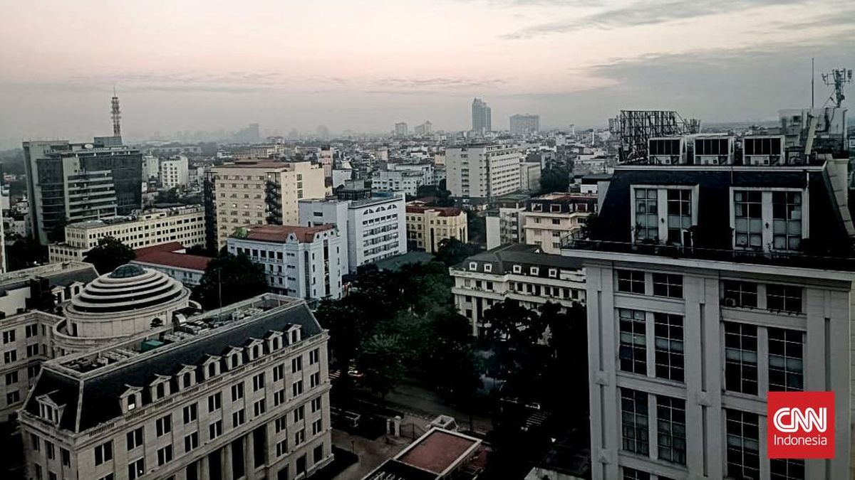 Cakrawala Vingroup dan Semburat Cahaya di Langit Hanoi