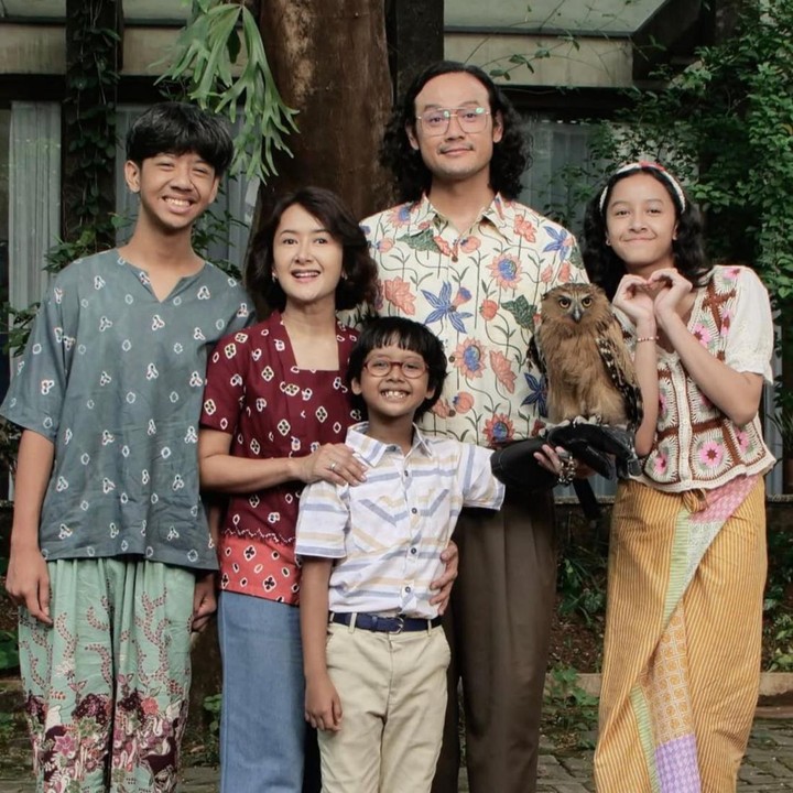 <p>Kabar membanggakan datang dari keluarga Widi Mulia dan Dwi Sasono. Baru-baru ini, putra bungsunya, Den Bagus Sasono mencuri perhatian banyak pasang mata setelah berhasil masuk dalam nominasi Pemeran Anak-anak Terbaik di ajang Indonesian Movie Actors Awards (IMAA) 2025. (Foto: Instagram @thesasonosfam)</p>