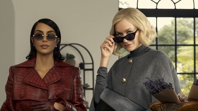 Serial All's Fair yang dibintangi Kim Kardashian lanjut ke musim kedua meski musim pertamanya panen hujatan dari para kritikus.