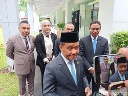 Bahlil Lantik 9 Anggota Komite BPH Migas, Ini Daftarnya