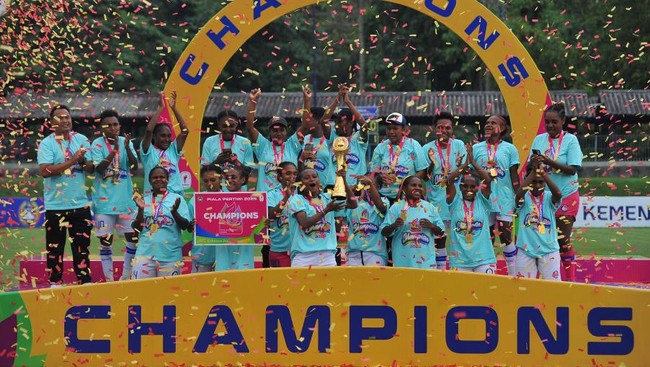 Papua Pegunungan menjuarai Piala Pertiwi 2025 Putaran Nasional setelah mengalahkan Jawa Barat 1-0 pada final di Lapangan UII Sleman, Senin (10/11).