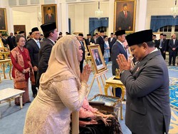 Daftar 10 Tokoh yang Dianugerahi Gelar Pahlawan: Soeharto-Marsinah