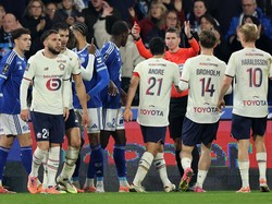 Verdonk Dapat Kartu Merah, Lille Kalah dari Strasbourg 0-2