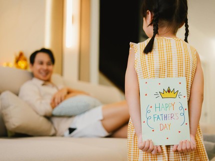 110 Ucapan Selamat Hari Ayah Nasional 2025 yang Menyentuh Hati dan Penuh Makna, Lengkap