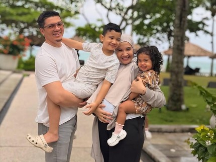 Zaskia Sungkar Tak Sangka, Anak Kedua akan Lahir di Bulan Kelahiran Putra Sulungnya Ukkasya