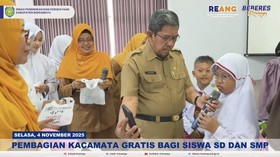 Hari Jadi Kabupaten Indramayu, Disdikbud Hadiahi Kacamata ke Pelajar