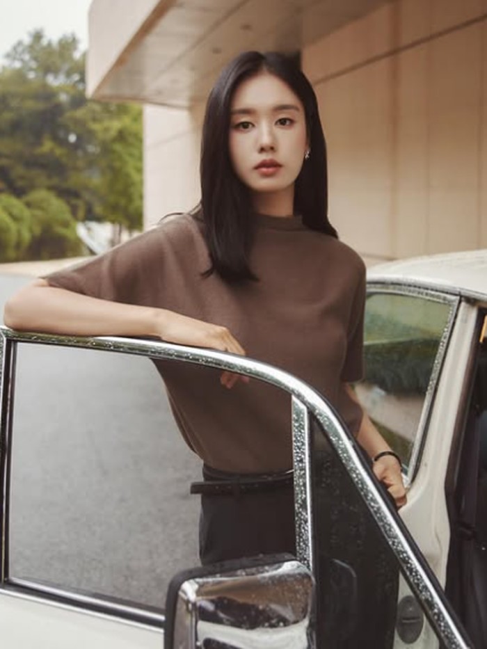 Tahun 2019 menjadi tahun sibuk baginya, karena Ahn Eun Jin berperan dalam The Crowned Clown, Kingdom, Possessed, My Fellow Citizens!, Strangers From Hell, dan Diary of a Prosecutor.