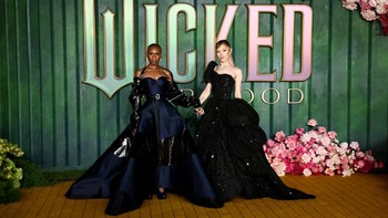 FOTO: 'Elphaba' dan 'Glinda' Siap Tuntaskan Kisah di Wicked For Good