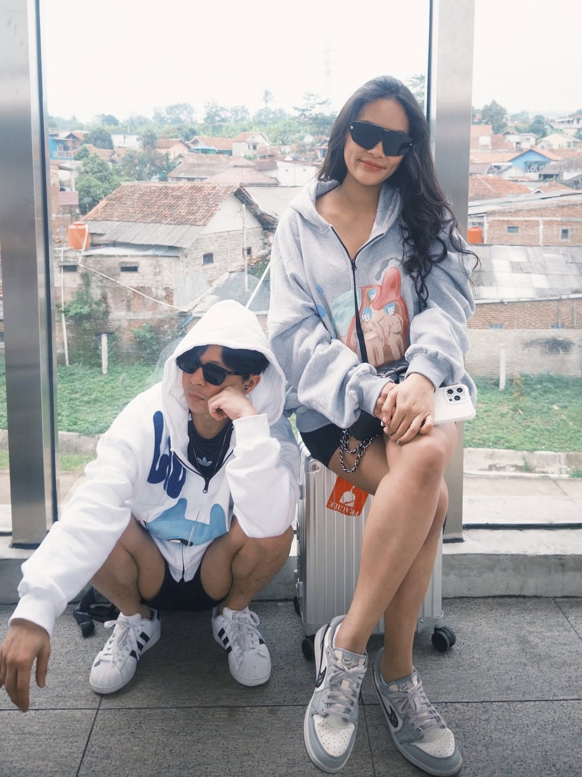 Erika Carlina dan DJ Bravy