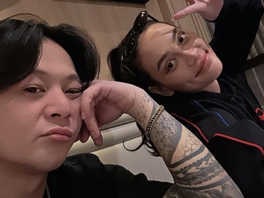 Belum Sehari Putus dari Erika, DJ Bravy Kepergok Minum Bareng Wanita Lain