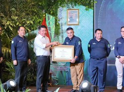 Ratu Dewa Borong 3 Penghargaan Lingkungan dari Gubernur Sumsel