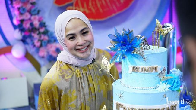 Kemeriahan HUT Rumpi No Secret Ke-11 Tahun