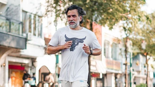 Rahasia Bugar Jeremy Thomas di Usia 55 Tahun: Kalau Makan Banyak, Besoknya Saya Bakar...