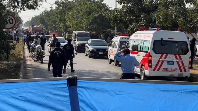 Ledakan di luar gedung pengadilan di Islamabad Pakistan tewaskan lima orang dan menyebabkan lima orang lainnya luka pada Selasa (11/11).