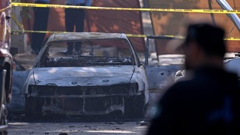 FOTO: TKP Ledakan di Luar Pengadilan sampai Pakistan Siaga Perang