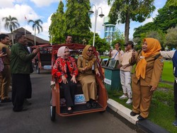 Bupati Demak Harap Bantuan Becak Listrik Jangkau Lebih Banyak Penerima