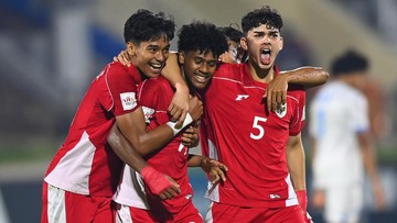 Kabar Sport CNN Terbaru : FOTO: Indonesia Cetak Sejarah Manis di Piala Dunia U-17