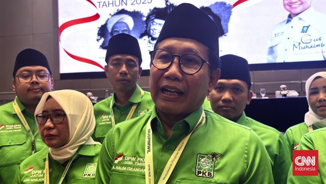 Ketua DPW PKB Jatim, Abdul Halim Iskandar, menegaskan pentingnya rasa syukur atas penetapan Syaikhona Kholil sebagai pahlawan nasional, bukan klaim politik.