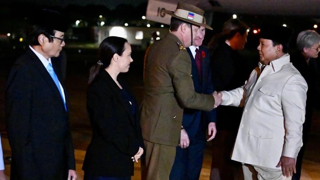 Presiden Republik Indonesia Prabowo Subianto tiba di Sydney, Australia untuk memulai rangkaian kunjungan kenegaraan pada Selasa (11/11).