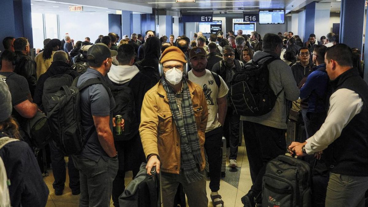 Spirit Airlines Hentikan Operasional — Harga Avtur Naik Dua Kali Lipat Picu Krisis Maskapai AS