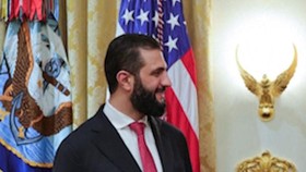 Momen Perdana Presiden Suriah Masuk Gedung Putih & Temui Trump