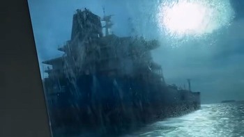 Detik-detik Tabrakan Kapal Feri dengan Tanker di Perairan Singapura