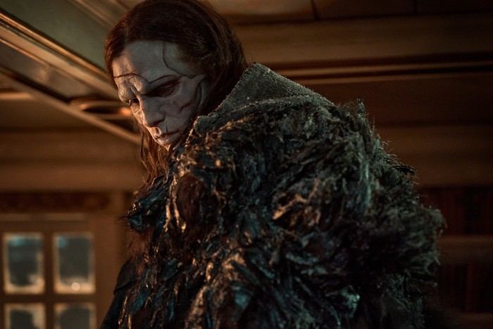 Frankenstein (2025) karya Guillermo Del Toro ini dibintangi oleh aktor dan aktris ternama, seperti Jacob Elordi, Oscar Isaac, dan Mia Goth./ Foto: Netflix.com