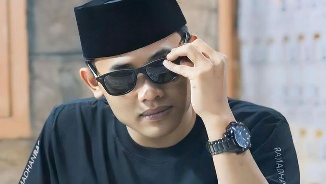 MUI Soroti Aksi Gus Elham yang Cium Anak Kecil Berlebihan, Katanya…