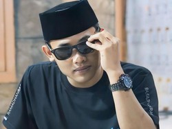 MUI Soroti Aksi Gus Elham yang Cium Anak Kecil Berlebihan, Katanya...