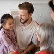 Mengenal Fenomena Eldest Daughter Syndrome: Tekanan yang Sering Dialami Anak Sulung Perempuan