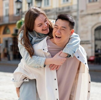 Sederhana Tapi Bermakna, Ini 7 Afirmasi Positif yang Disukai Pasangan